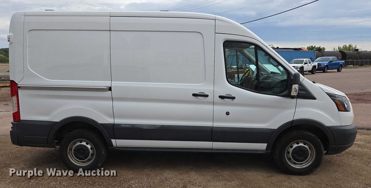 image for item DY1203 2017 Ford Transit van