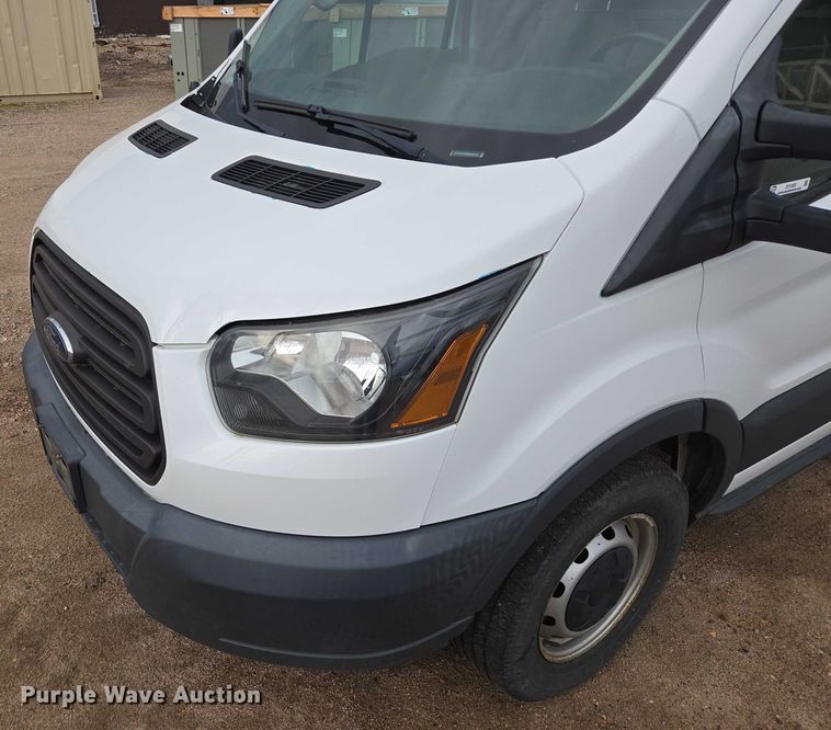 image for item DY1203 2017 Ford Transit van