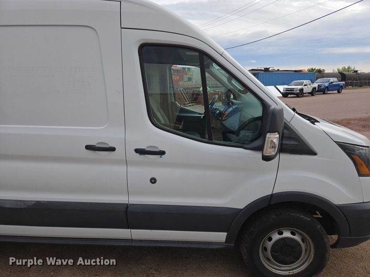 image for item DY1203 2017 Ford Transit van