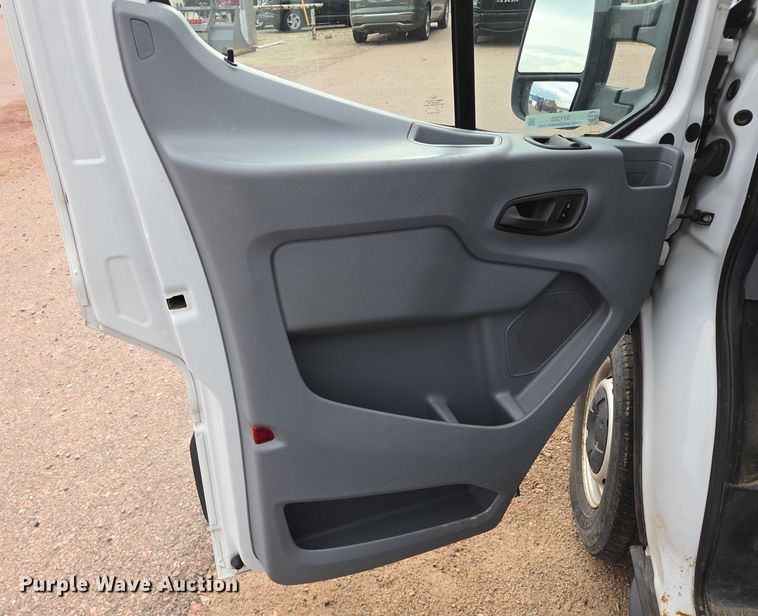 image for item DY1203 2017 Ford Transit van