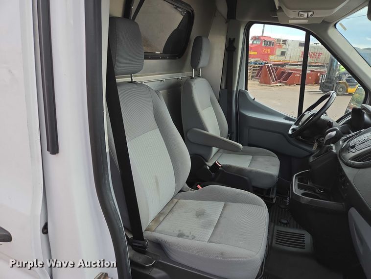image for item DY1203 2017 Ford Transit van