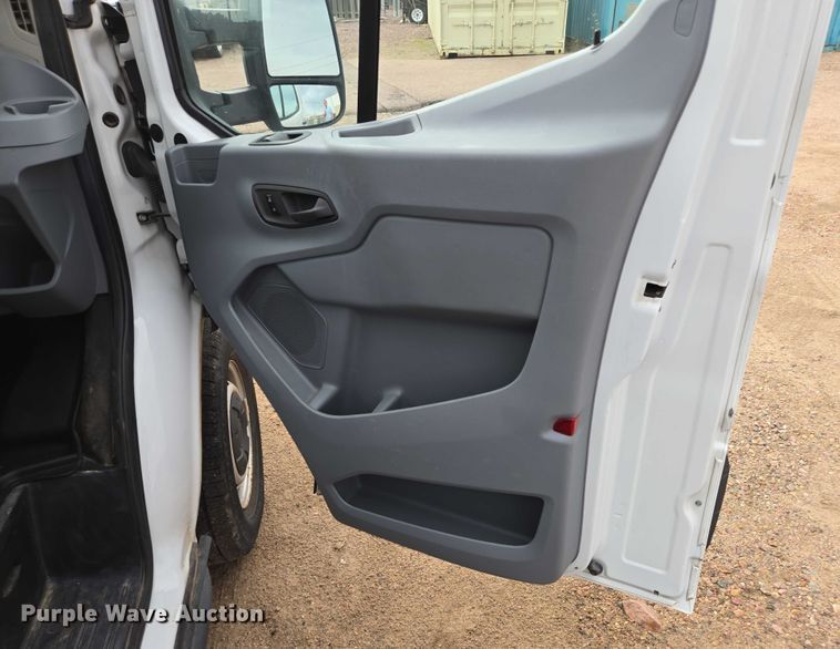image for item DY1203 2017 Ford Transit van