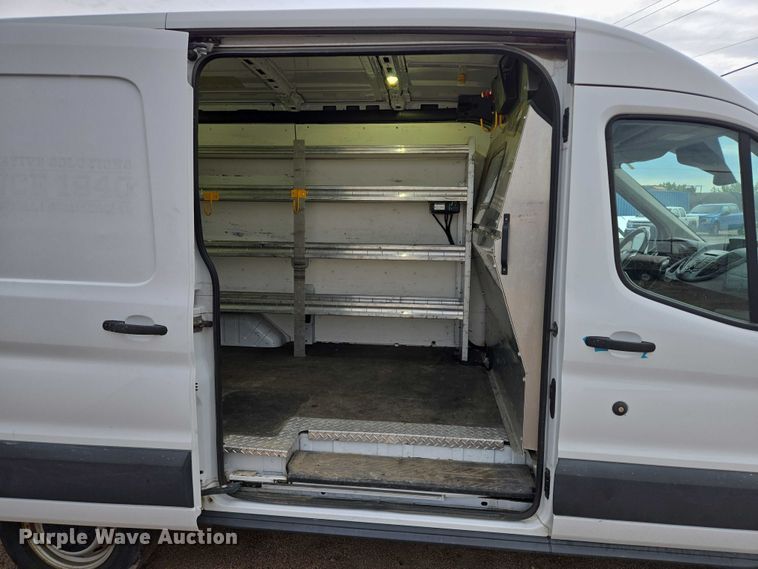 image for item DY1203 2017 Ford Transit van