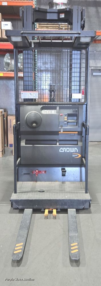 image for item DY1235 2016 Crown SP3520-30 order picker