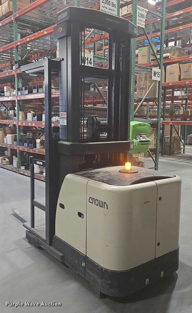 image for item DY1235 2016 Crown SP3520-30 order picker