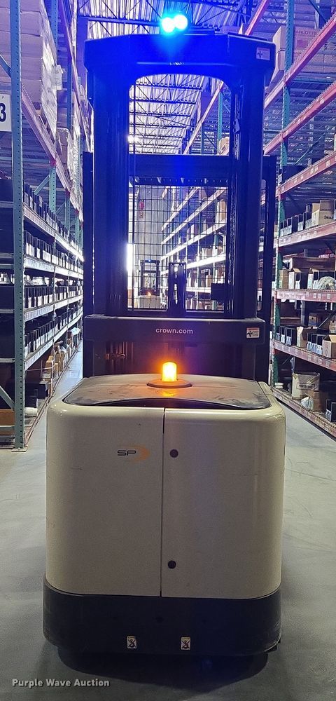 image for item DY1236 2016 Crown SP3520-30 order picker