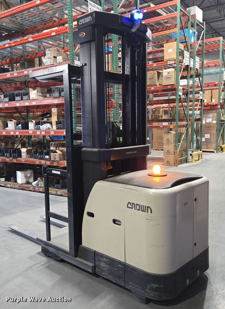 image for item DY1236 2016 Crown SP3520-30 order picker