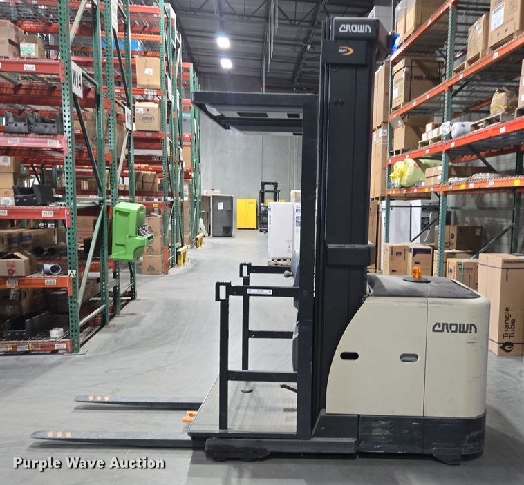 image for item DY1236 2016 Crown SP3520-30 order picker