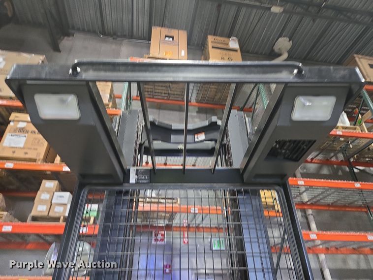 image for item DY1236 2016 Crown SP3520-30 order picker