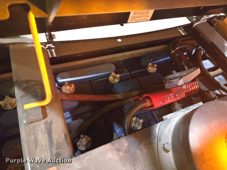 image for item DY1236 2016 Crown SP3520-30 order picker