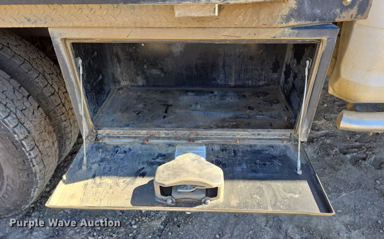 image for item DY1240 2019 RAM 3500HD Crew Cab flatbed pickup truck