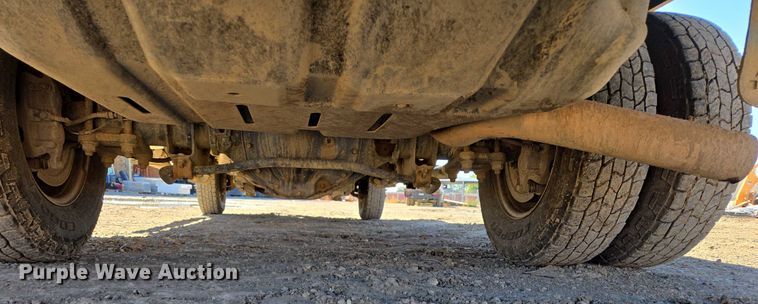 image for item DY1240 2019 RAM 3500HD Crew Cab flatbed pickup truck