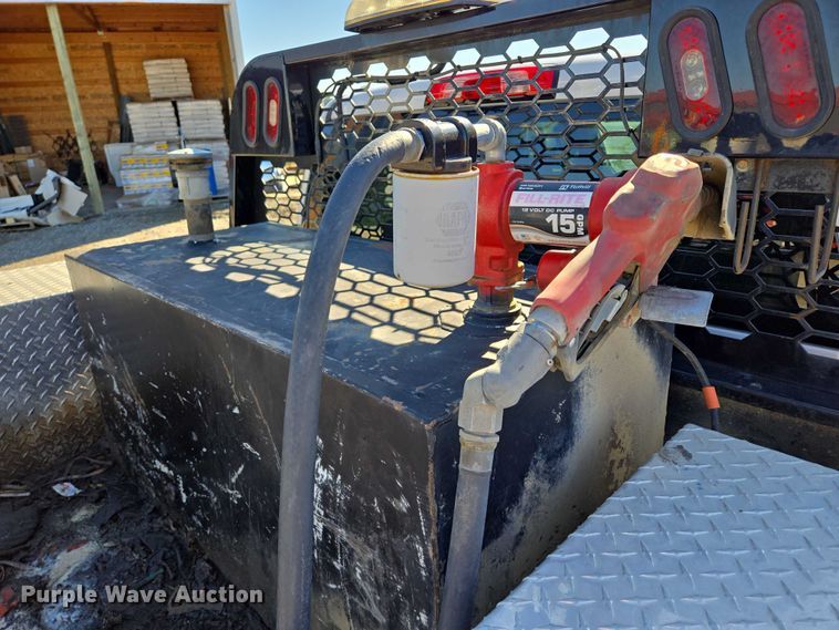 image for item DY1241 2019 Chevrolet Silverado 3500HD Crew Cab flatbed pickup truck