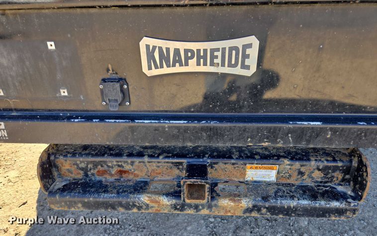 image for item DY1241 2019 Chevrolet Silverado 3500HD Crew Cab flatbed pickup truck