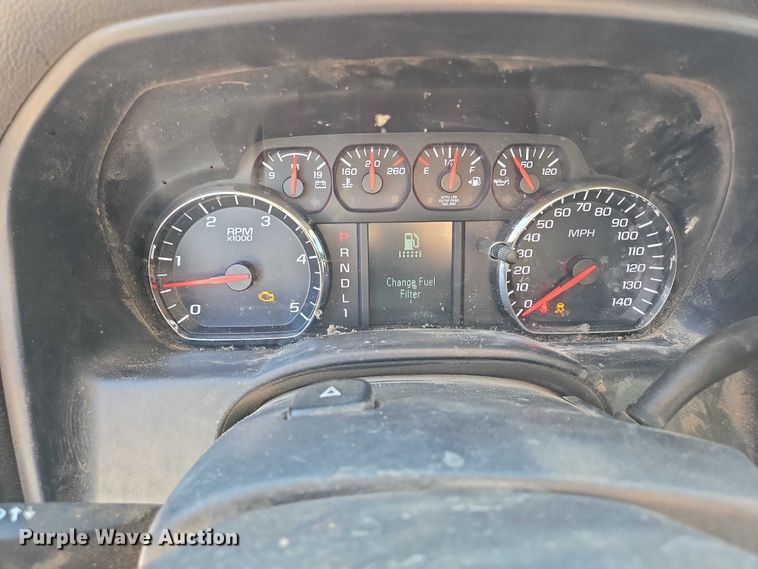 image for item DY1241 2019 Chevrolet Silverado 3500HD Crew Cab flatbed pickup truck