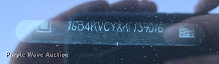 image for item DY1241 2019 Chevrolet Silverado 3500HD Crew Cab flatbed pickup truck