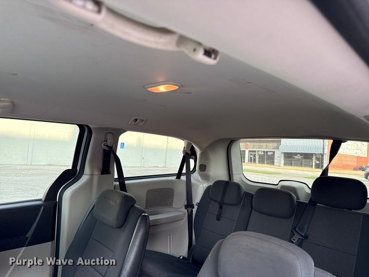 image for item DY8182 2009 Dodge Grand Caravan van