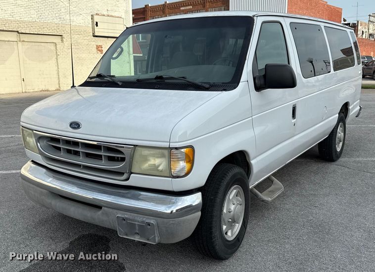 image for item DY8183 2002 Ford E350 handicap accessible van
