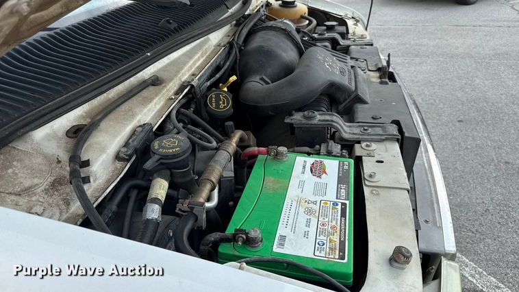 image for item DY8183 2002 Ford E350 handicap accessible van