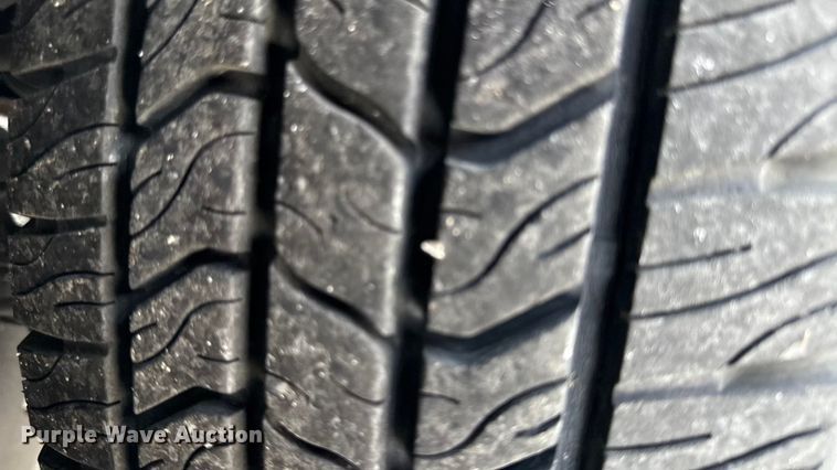 image for item DY8183 2002 Ford E350 handicap accessible van