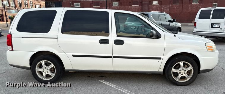image for item DY8184 2008 Chevrolet Uplander van