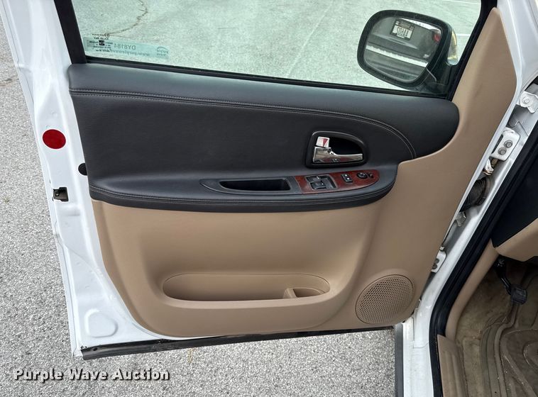 image for item DY8184 2008 Chevrolet Uplander van