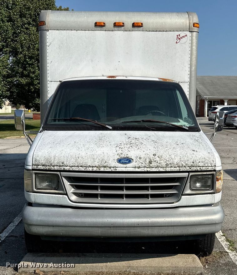image for item DY8185 1995 Ford E350  box truck