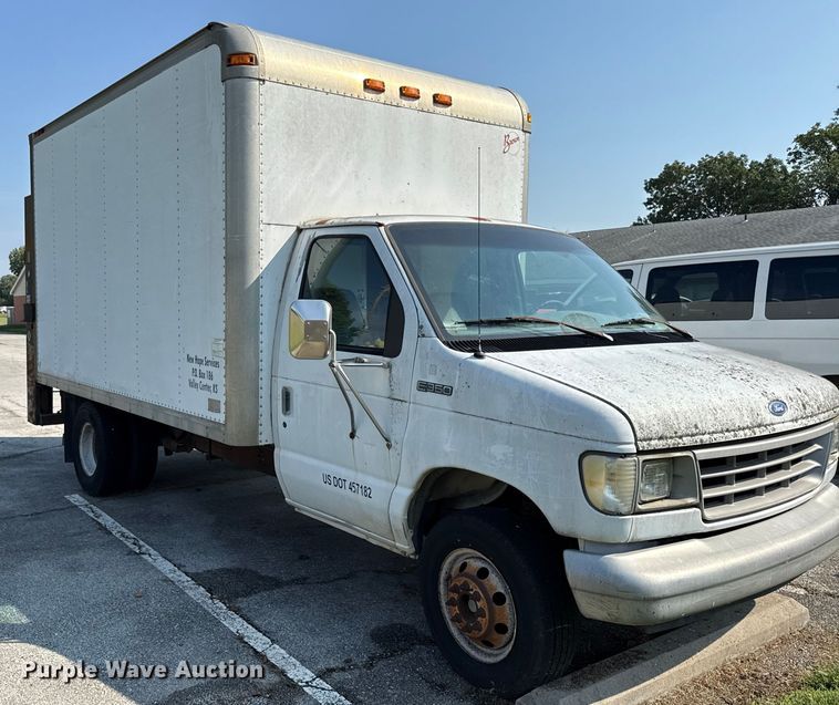 image for item DY8185 1995 Ford E350  box truck