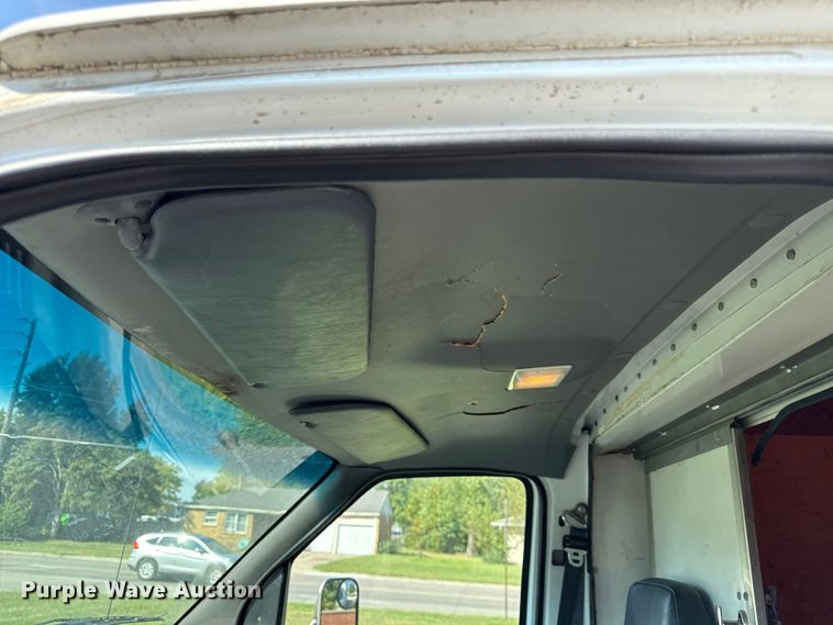 image for item DY8185 1995 Ford E350  box truck