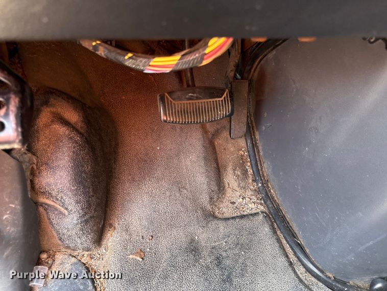 image for item DY8185 1995 Ford E350  box truck