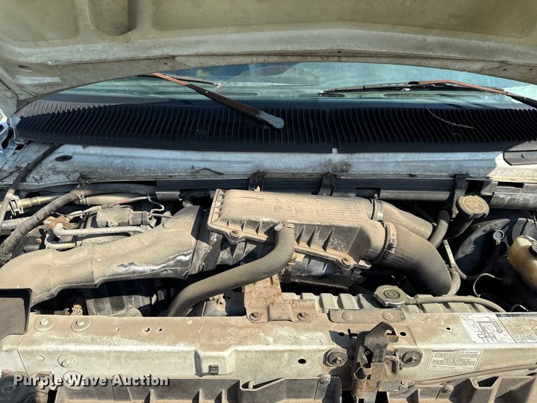 image for item DY8185 1995 Ford E350  box truck