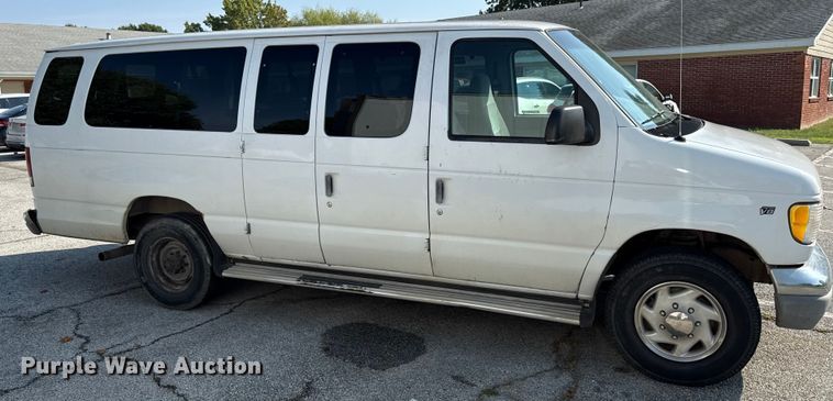 image for item DY8186 1999 Ford E350 van