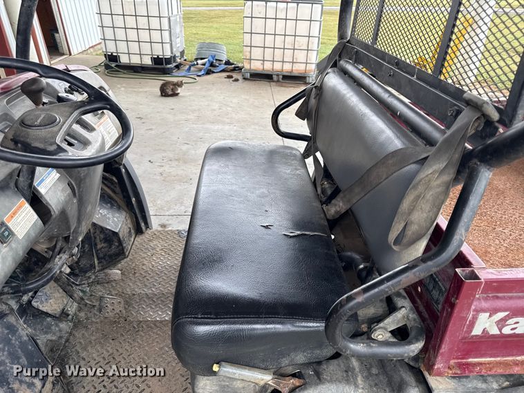 image for item DY8229 2012 Kawasaki Mule 610 utility vehicle