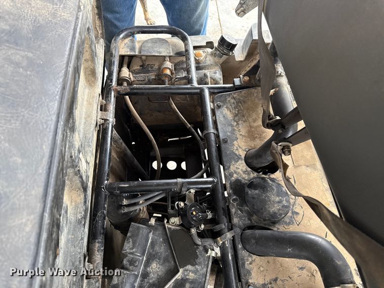 image for item DY8229 2012 Kawasaki Mule 610 utility vehicle