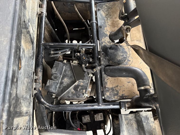 image for item DY8229 2012 Kawasaki Mule 610 utility vehicle