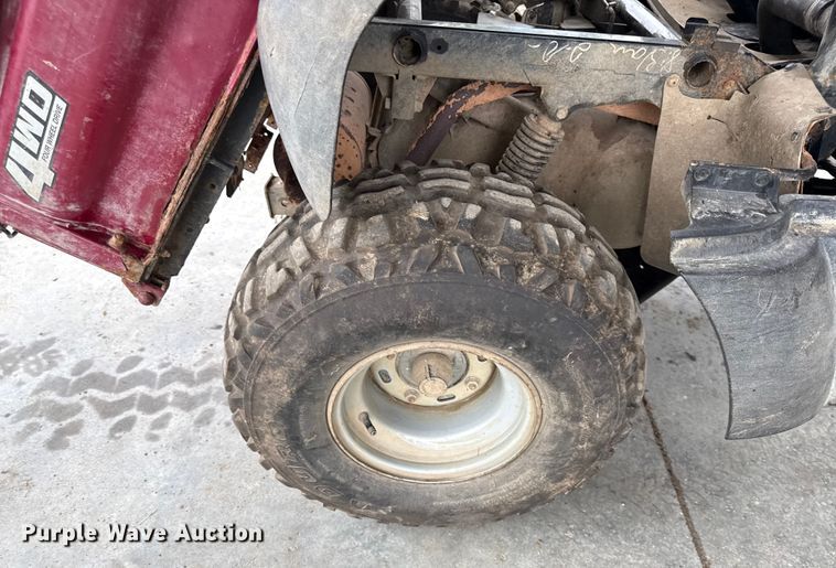 image for item DY8229 2012 Kawasaki Mule 610 utility vehicle