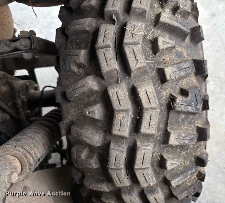 image for item DY8229 2012 Kawasaki Mule 610 utility vehicle