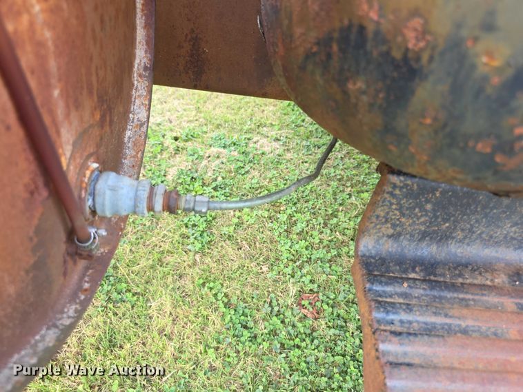 image for item DZ6393 1952 GMC 350  truck cab and chassis