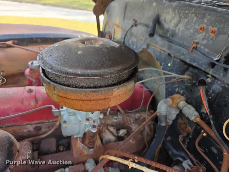 image for item DZ6393 1952 GMC 350  truck cab and chassis