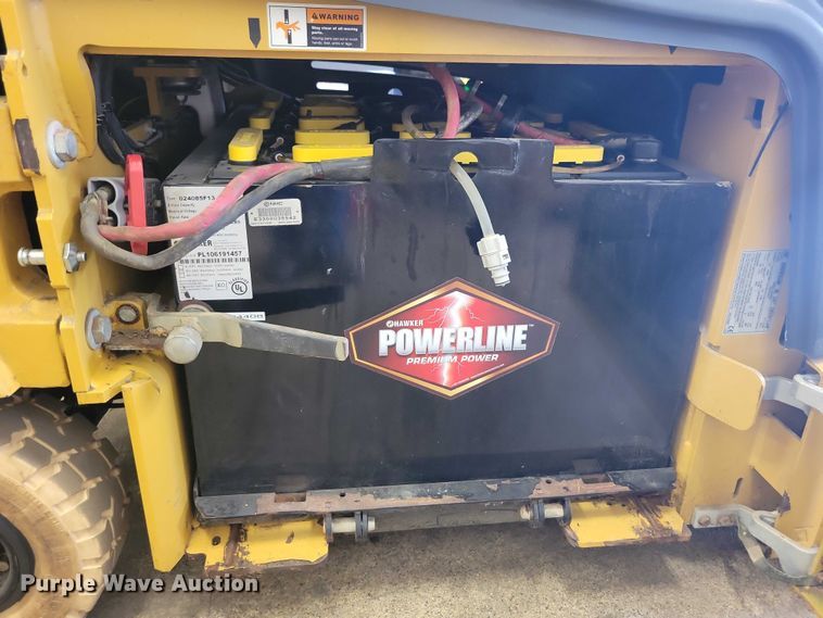 image for item DZ6588 Caterpillar EP4000 forklift