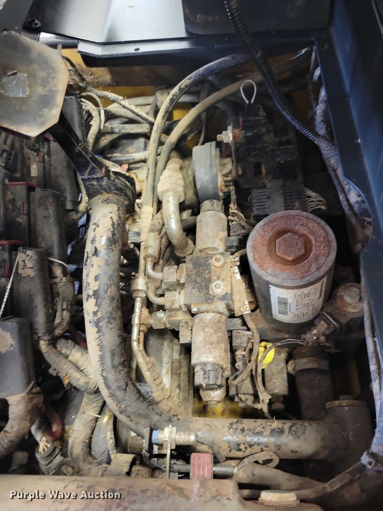 image for item DZ6588 Caterpillar EP4000 forklift