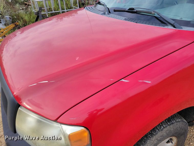 image for item DZ6590 2006 Ford  F150 XL pickup truck