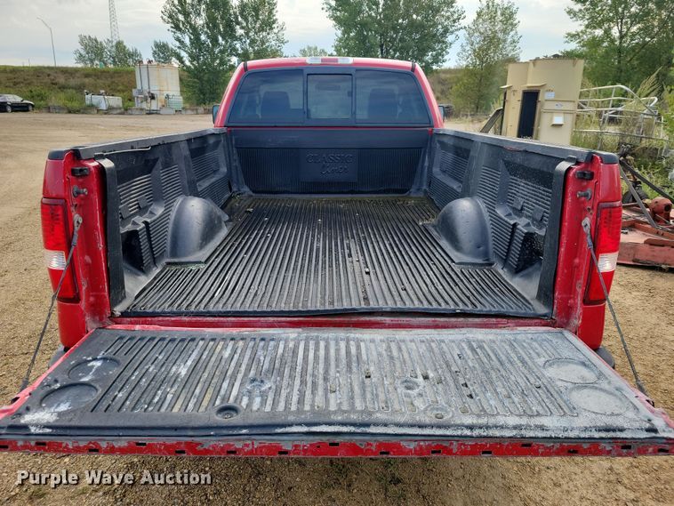 image for item DZ6590 2006 Ford  F150 XL pickup truck