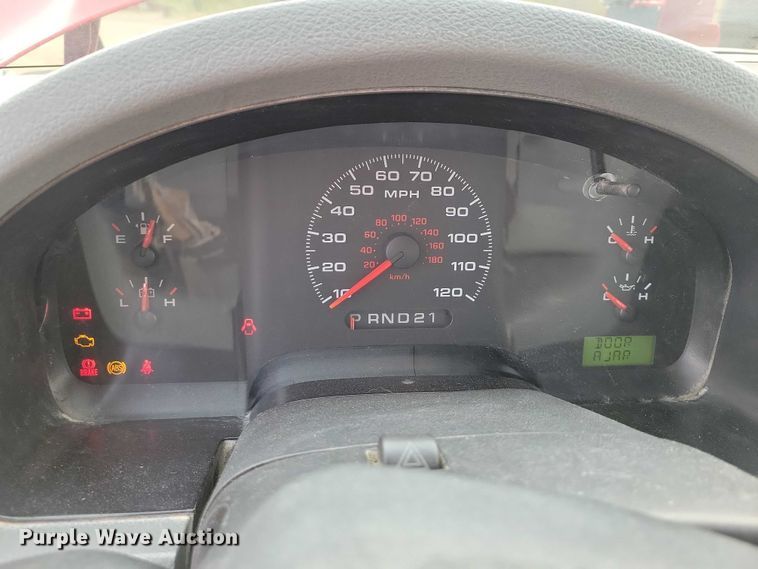 image for item DZ6590 2006 Ford  F150 XL pickup truck