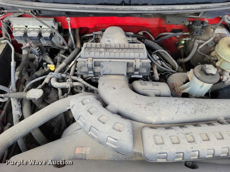 image for item DZ6590 2006 Ford  F150 XL pickup truck