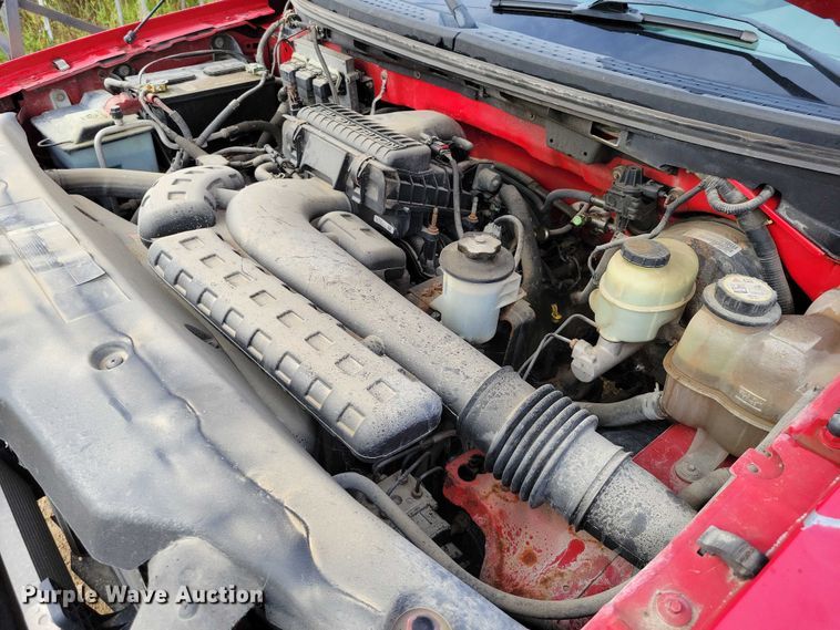 image for item DZ6590 2006 Ford  F150 XL pickup truck