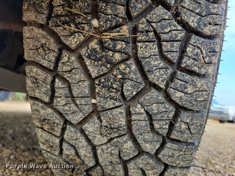 image for item DZ6590 2006 Ford  F150 XL pickup truck