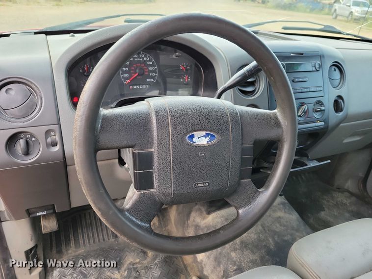 image for item DZ6591 2006 Ford F150 pickup truck