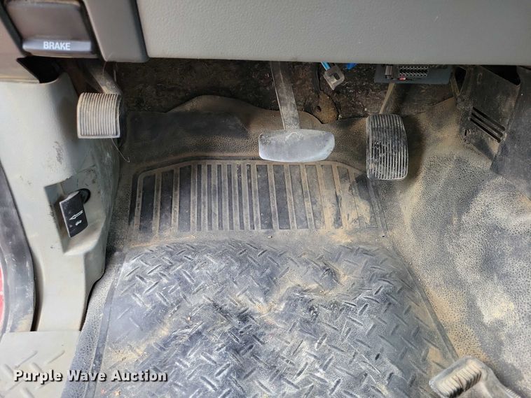 image for item DZ6591 2006 Ford F150 pickup truck