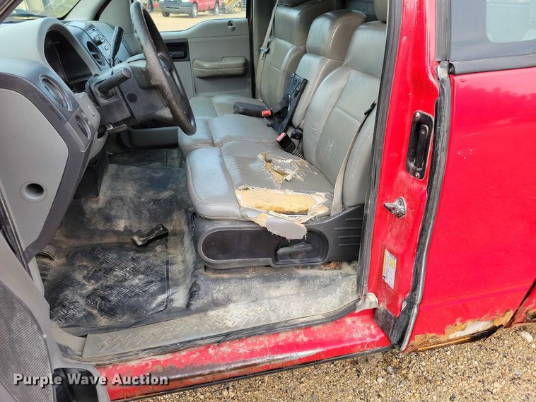 image for item DZ6591 2006 Ford F150 pickup truck